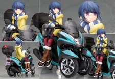 Alter Shima Rin con bici a tre